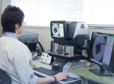 日本計器製作所の職場風景